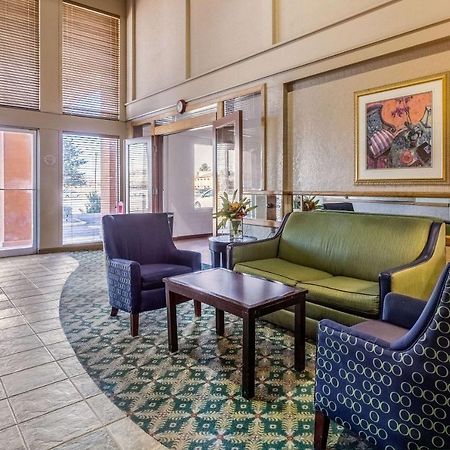 Mesilla Valley Days Inn & Suites Лас-Крусес Экстерьер фото