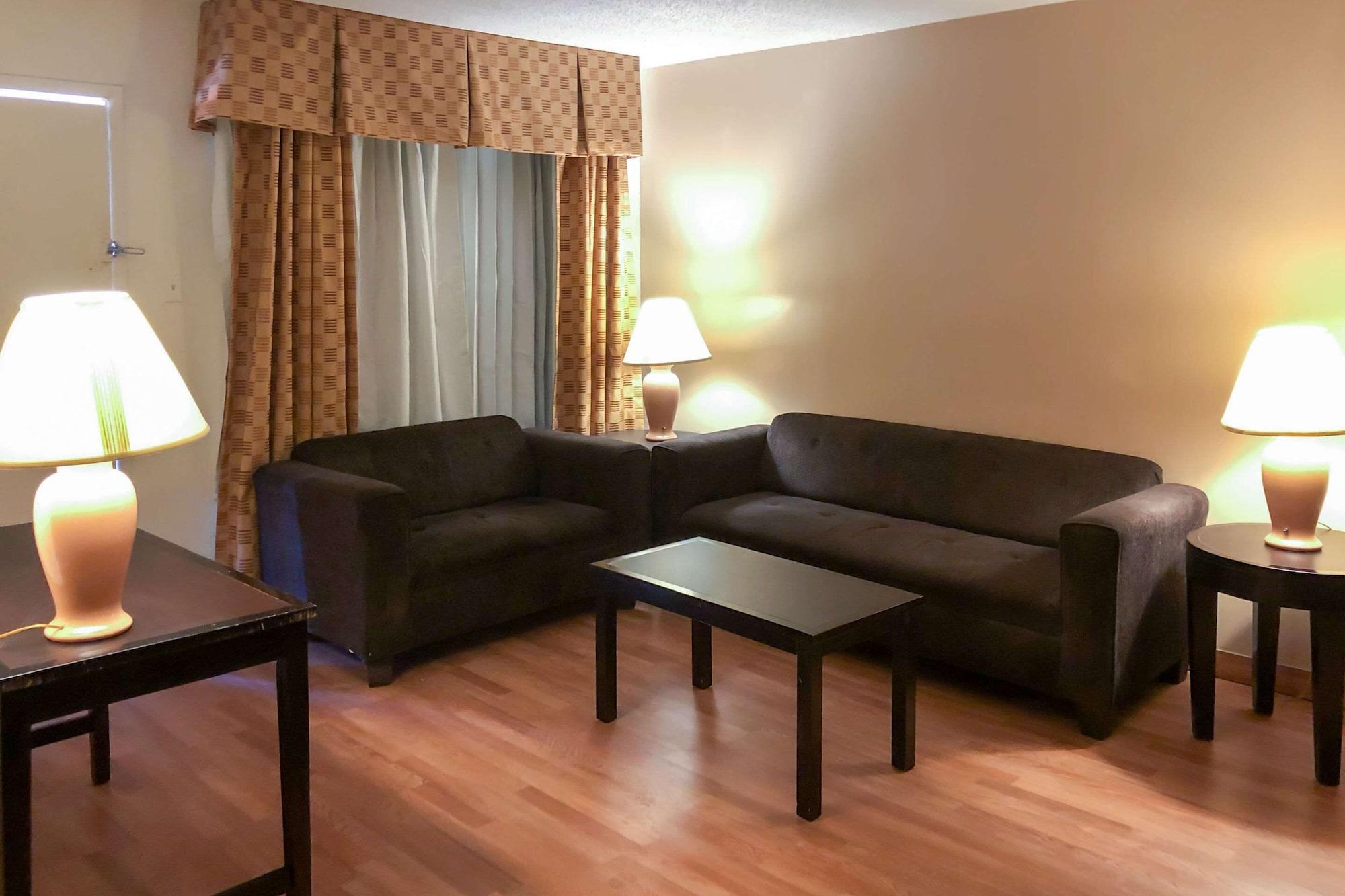 Mesilla Valley Days Inn & Suites Лас-Крусес Экстерьер фото
