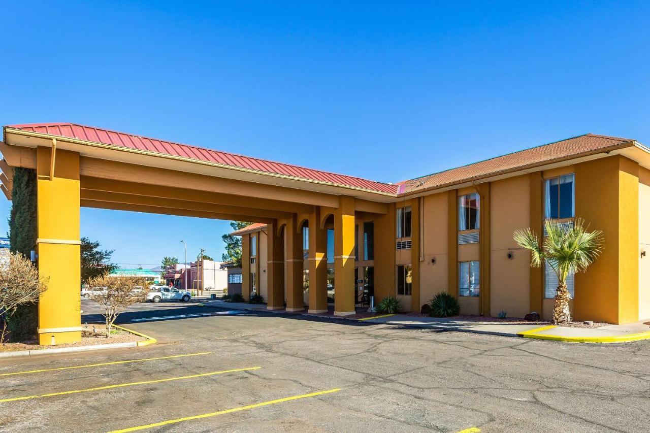 Mesilla Valley Days Inn & Suites Лас-Крусес Экстерьер фото